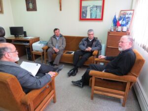 Después de fustigar a ENAP por venta de gas a Methanex, gerente de la petrolera se reunió con obispo Bastres