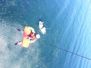 Equipo de rescate de la  Armada evacuó a pescador  con problema médico