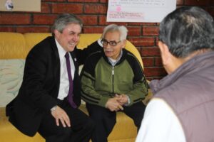 Alcalde de Natales mayor visita obras de normalización de hogar de ancianos nuevo atardecer