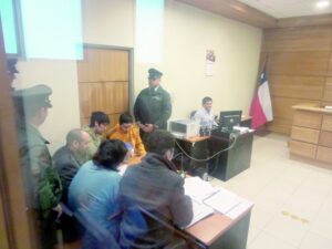 Más de diez años de cárcel arriesgan jóvenes investigados por un violento doble asalto