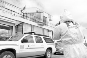 Jóvenes mujeres robaron costoso accesorio desde móvil de la Onemi