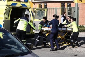 Niña de 4 años falleció luego de  que andamios cayeran sobre ella