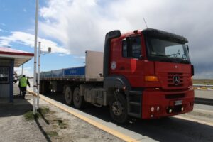 Camioneros en pie de alerta por incumplimiento de acuerdo con el Gobierno