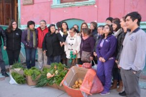 Pequeños agricultores de Magallanes donan su primera cosecha al Hogar de Cristo