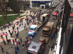 Violencia en La Araucanía: Camioneros y Multigremial advierten nueva caravana a Santiago