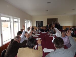 “No queremos seguir aprobando dineros a programas o actividades propias de los ministerios y servicios”