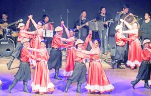 Gala anual de Aplicación  Folclórica Brisa Austral