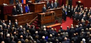 Francia estudia tomar medidas de excepción “contra el terrorismo de guerra”