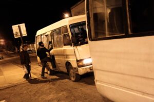 Vecinos de sector norte denuncian alzas de hasta 18% en precio del pasaje de micro