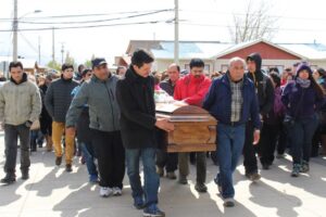 Con un llamado a que se haga justicia, fue enterrada hoy joven víctima de homicidio