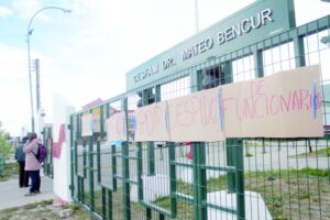 Paro continúa hoy a la  espera que alcalde Boccazzi  restituya a desvinculados
