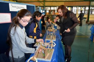 Niños científicos mostraron sus experimentos
