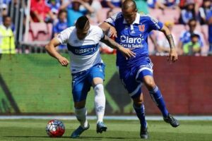 La UC remontó hasta el empate con la U y Colo Colo sigue como absoluto líder