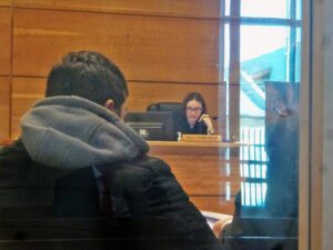 Imputado fue formalizado por abusar de una menor luego de obligarla a subir a su auto