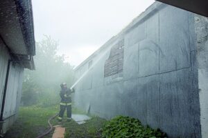 Incendio afectó a quincho en el centro de Punta Arenas