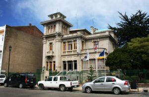 Municipalidad quita adjudicación a constructora tras reclamo en Contraloría y Mercado Público