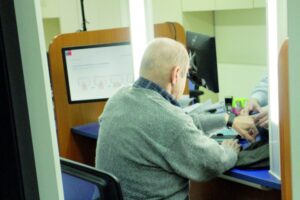 Magallanes se suma a postergación del aumento de precio al pasaporte