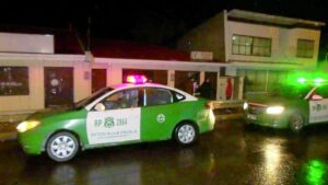 Tres menores detenidos por causar daños a local comercial