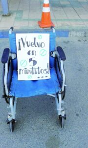 Multa de hasta $ 70 mil por no respetar estacionamientos para discapacitados
