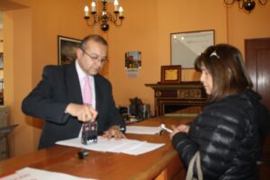 Presidenta de gremio de salud presentó recurso de protección para frenar despidos en el Bencur