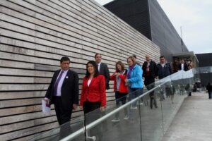Nuevo centro de visitas de Fuerte Bulnes impresionó a asistentes en su inauguración