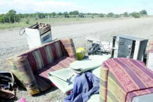 Lector denuncia existencia de microbasural clandestino en Punta Prat