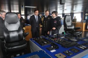 Moderno buque científico español zarpará en apoyo logístico antártico