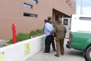 Detienen a auxiliar de  colegio por abuso sexual