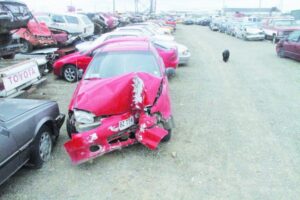 Conductores ebrios: choques y autos abandonados de madrugada