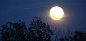 Luna Llena y Navidad: La bella coincidencia que no ocurría hace 38 años