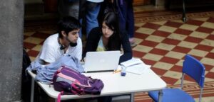Oficialismo culpa a oposición de dejar fuera de gratuidad a 49 mil alumnos de CFT e IP