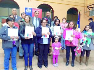 135 familias comenzaron a cumplir el sueño de la casa propia luego de diez años de espera