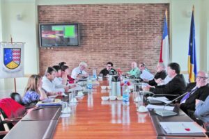 Sahr pide a presidente del CORE aclarar precandidatura alcaldicia