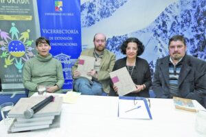 Presentación del libro  “(Re) Vuelta Mistral”