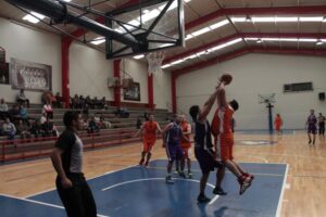 Torneo de Básquetbol del Sokol define a sus equipos finalistas