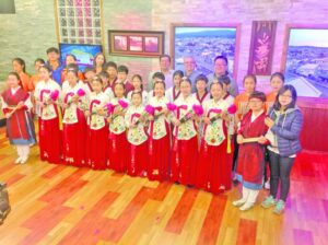 Grupo de niños surcoreanos llegan a Punta Arenas