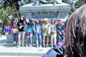 Sector productivo, turismo y Economía  realzan los beneficios por alza del dólar