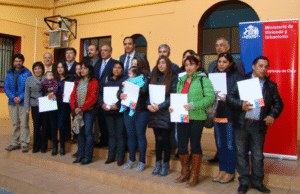 Gobierno entregó subsidios de vivienda sin deuda a 149 familias de Puerto Natales