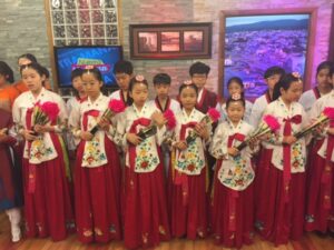 Delegación de niños coreanos ofrece espectáculos artísticos en Punta Arenas