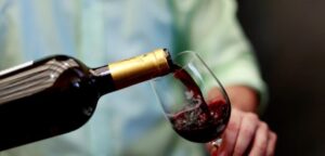 Forbes: Un vino chileno está dentro de los 10 mejores del mundo en el 2015