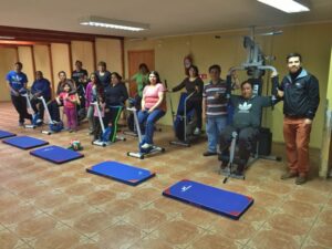 Junta de Vecinos N°36 El Pingüino implementa gimnasio comunitario a través de programa Acción del FOSIS