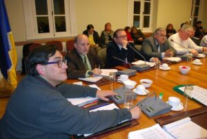 Core criticó  plazos para fondos concursables