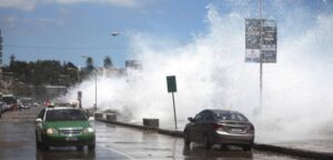 Marejadas: Armada emitió alerta para el borde costero nacional