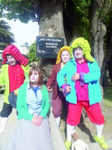 “El Chuzo”, teatro callejero en Punta Arenas