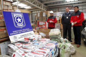 Contrabando de cigarrillos no para: Aduanas incautó 83 mil cartones el año 2015