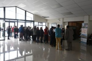 Aglomeraciones en la UMAG tras inicio  del período de matrículas