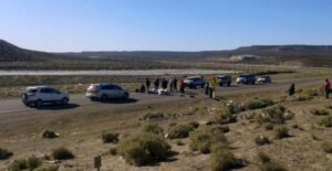 Trabajadores bloquean  rutas de Santa Cruz