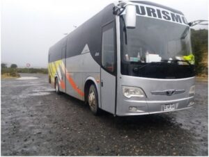 Turista muere al interior de un bus de turismo
