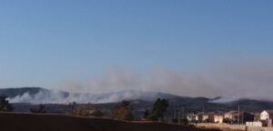 Alerta Roja en Villa Alemana y Quilpué por incendio forestal que amenaza a viviendas