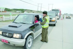 Carabineros no ha cursado  infracciones por chalecos reflectantes